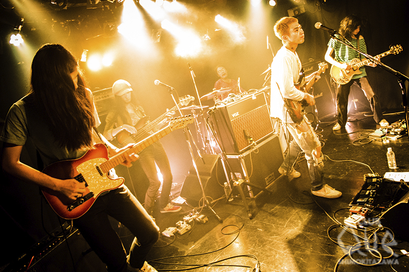 踊ってばかりの国